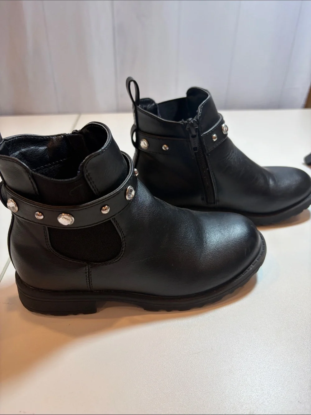 The Children’s Place Girls Black Rhinestone Ankle Boots  Side zip – Size 13